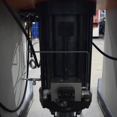 110KIP (500kN) Instron Model 1334 Fatigue Load Frame