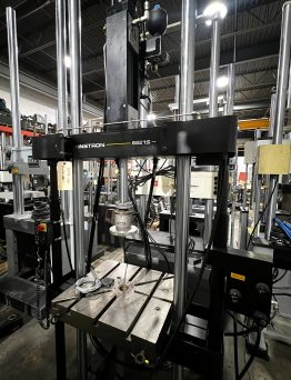 Instron Model 8821