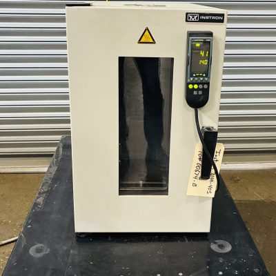Instron 3119 Temperature Chamber