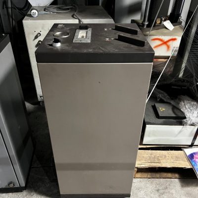 MTS Model 685.10 10,000 PSI Grip Control Unit