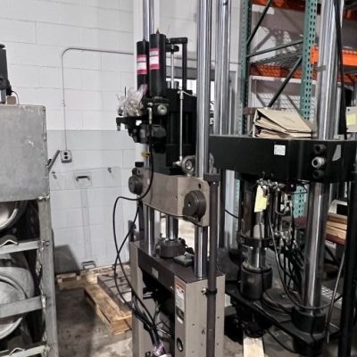 100kN (22KIP) MTS MODEL 318.10 Top Mount Actuator