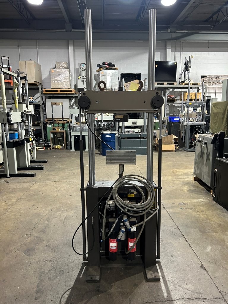100kN MTS MODEL 318.10 Fatigue Load Frame