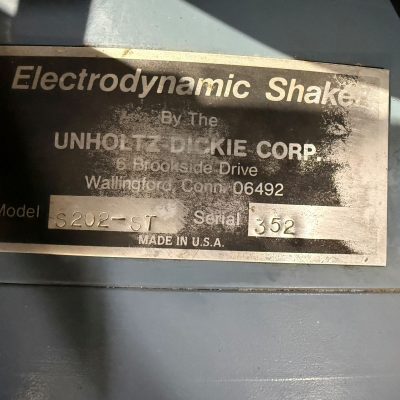 2.2KIP Unholtz Dickie S202 Vibration System and Slip Table