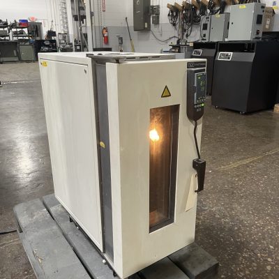 Instron Model 3119-409 Test Chamber