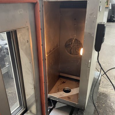 Instron Model 3119-409 Test Chamber