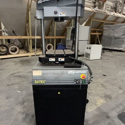 300kN Instron 300DX Before Reconditioning